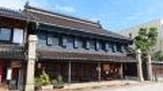 レトルな家屋がある通り