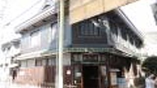 丸亀城見学の後に立ち寄りました