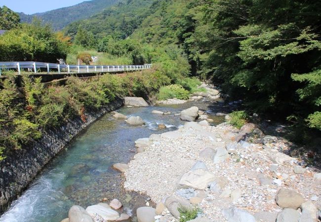 湯之奥金山のさらに奥