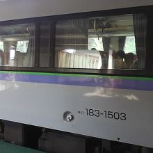 車両は結構旧式です。