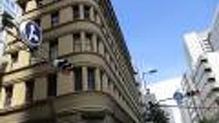 角のカーブが美しい