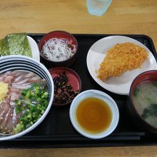 鰺家定食（840円）