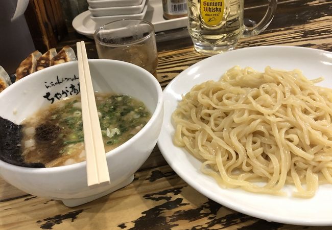 街中でラーメン