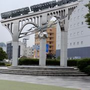 JR米子駅前記念モニュメント