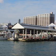 門司への連絡船が頻繁に出ている