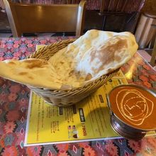 バターチキンとナン