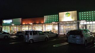 大きなパーキングエリア