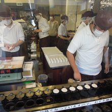 製造過程が外から見える