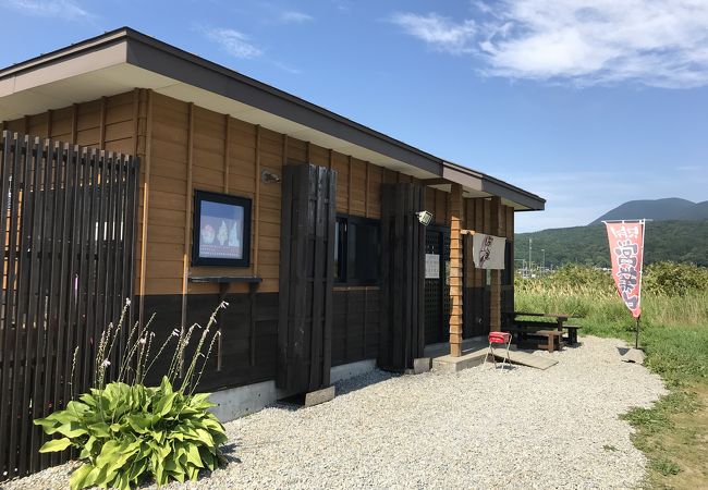 道の駅なとわえさんの前