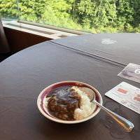 名物「うにカレー」