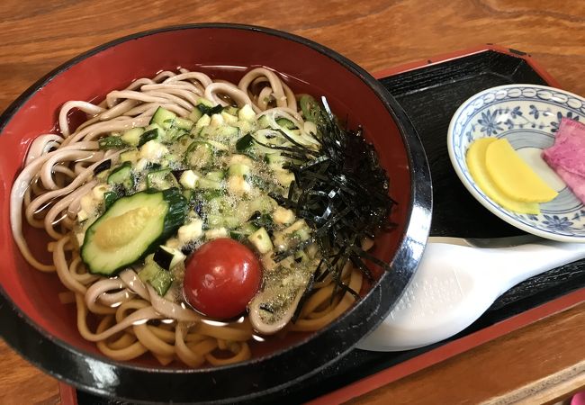 出汁（だし）蕎麦が美味しい！と噂だけれど、ソレって何者？