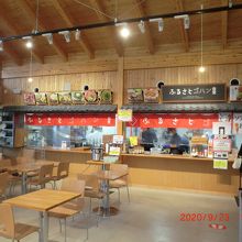 「ふるさとゴハン食堂」まだ開店前でした