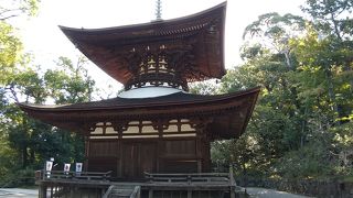 美しい日本最古の多宝塔