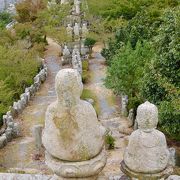 山の上の五百羅漢を拝みに