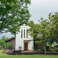 敷地内には教会などもあり朝の散歩も気持ちよかった