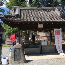 名水百選「離宮の水」