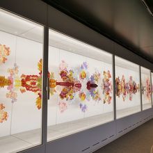 15号車のアート。これが一番面白いかも。