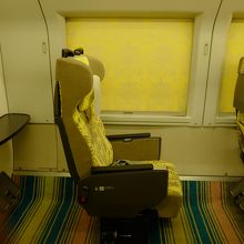 指定席を抑えておくと、作品を見た後にゆっくり過ごせます。