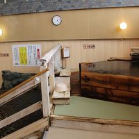 海側に源泉があるお風呂は、塩分を感じ温まりました