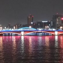 夜はリバーウォークからこんな風景がみれます