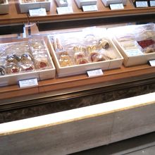 銀座ウエスト 三越日本橋店