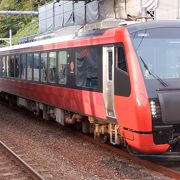 新潟と庄内を結ぶ新しい観光列車です。