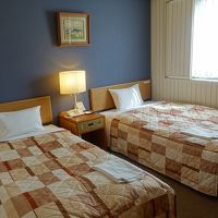 デラックスツインルーム。手前にソファベッドがあります