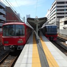 名鉄岐阜駅。名古屋線とは別の敷地にある。