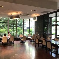 一階のレストラン