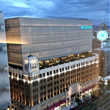 低層階は昔が偲ばれる