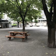 小伝馬町牢屋敷跡に造られた公園