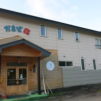 ゆっくりできるスペースもあり、清潔な施設でした。