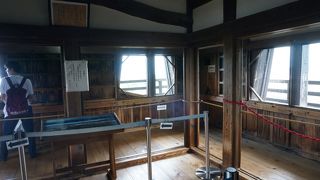 朝早くいけば並ばずに天守閣に入れる