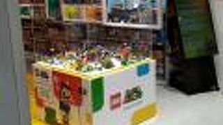 35周年「スーパーマリオ」にちなんだレゴなど話題の品を展示