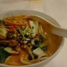 タンタンメンをつるつると…