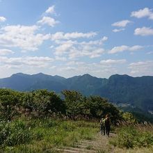 曽爾高原から見た鎧岳と兜岳