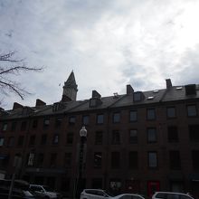 ファニュエルホール 