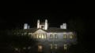 暗い中でみるとすこしこわい