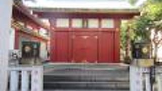 八雲神社が並ぶ