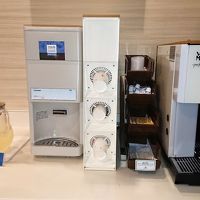 無料で何度も利用したレモンウォーターとコーヒー