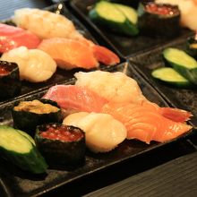 お寿司、非常に新鮮で美味しい