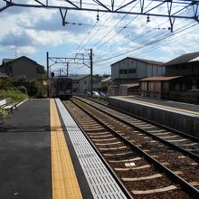 御室仁和寺駅ホーム