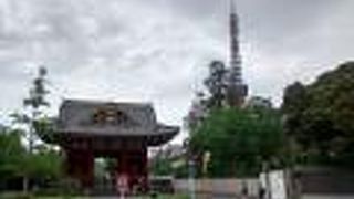 きらびやかな台徳院霊廟惣門