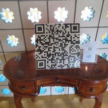 タイルで作られたQRコード