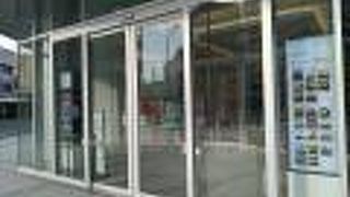 駅直結の商業施設