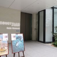 隠家のような入口でした