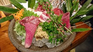 実はおしゃれな馬肉のお店