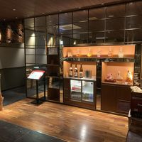 いろんなお酒が有償セルフでいただけます