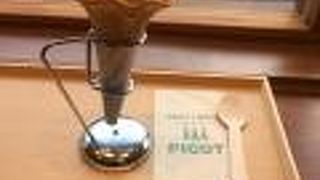 ベーカリーカフェ