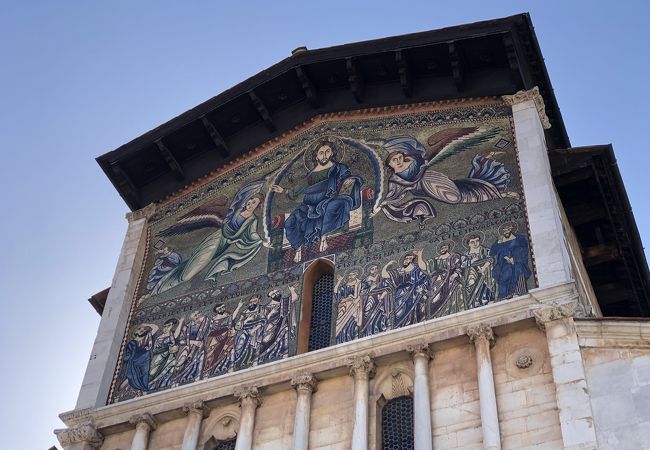 サン フレディアーノ教会